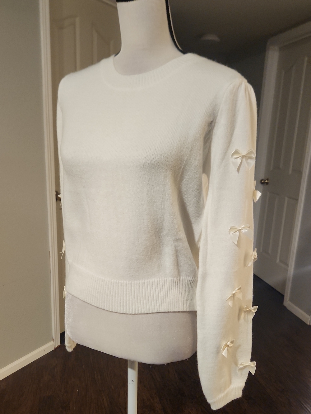 NWT So Me Bow Sleeve Holiday Sweater
